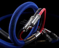 ZONOTONE�A�gGrandio�h�ɁgSpirit�h�̋Z�p�𓊓������n�C�u���b�h�E�C���^�[�R�l�N�g�P�[�u���uAC-1�v