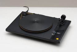 MoFi�̃��R�[�h�v���[���[�uStudio Deck�^Ultra Deck�v�A�m�C�Y�΍�����������g2�h��