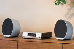 �N���v�g���A�uKS-55�v�X�s�[�J�[��DELA�uN100�v���Z�b�g�̔��B����10�Z�b�g