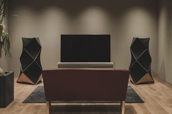 �o���O���I���t�Z�����{���ɂāu�J�̓��ɒ��������W���Y�Ƃ̏o��v�C�x���g���J��