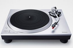 Technics�uSL-1200MK7�v2��w���ŁA���S����G-SHOCK�⃌�R�[�h���K�����炦��L�����y�[��