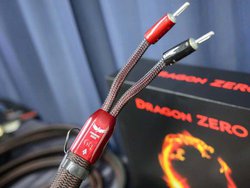 audioquest�A�y�A832���~�̃X�s�[�J�[�P�[�u���uDragon�v�B���̍\�������V�A��/���p��ʐ݌v