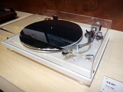 ��IFA���A�i���O�l�C���㉟���A�e�B�A�b�N�������̃v���[���[�W��