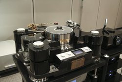 4,500���~�����̒��W���A�i���O�v���[���[�ATechDAS�uAir Force Zero�v������|�[�g