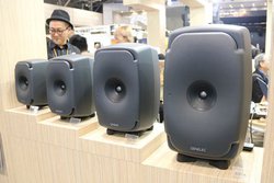 ��Inter BEE��Shure��I�[�f�B�I�e�N�j�J�ȂǑ��ʂȃv���I�[�f�B�I�@��BGenelec�͐V�uThe Ones�v���E����I