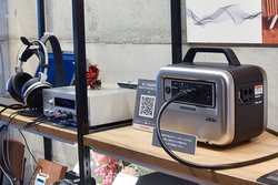 �z���_�̃I�[�f�B�I�d���ŁuSE-MASTER1�v����������݃R�[�i�[�A�H�t���uONKYO BASE�v�Ɋ��Ԍ���I�[�v��