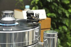 ��2019TIAS���I���g�t�H��MC Anna Diamond�ȂǐV���i�^AIR TIGHT ��^�O�ɊǍ̗p�V�p���[�A���v