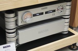 ��2019TIAS��Brinkmann�ANAGRA�̐V���i�����㗤�^Sonus Faber�uMinima Amator II�v���W����