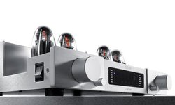 OCTAVE�̃v�����C���A���v�S���f����r�����C�x���g�A�e���I���ɂ�1��25���E26���J��