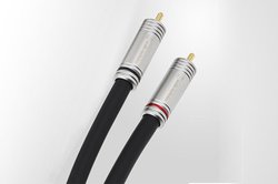 �I�[�f�B�I�e�N�j�J�A7N���̗̍p�̃t���O�V�b�vRCA/XLR�P�[�u��