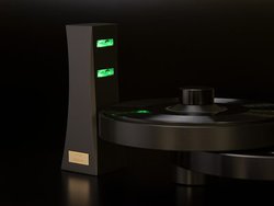 DS Audio�A�C�I���Ń��R�[�h�����d����uION-001�v�̃��j�b�g�������i��Ŕ�65,000�~�Ɍ���