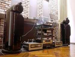 �I�[�f�B�I�ƕ����Â���Ɋւ���C�x���g�uAcoustic Audio Forum�v�A3���J�Õ��̉���������
