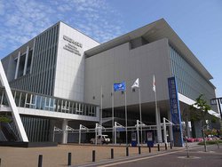 �u��B�n�C�G���h�I�[�f�B�I�t�F�A�v�����~�ɁB�V�^�R���i�E�C���X�̊g�����