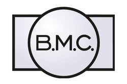 �g���C�I�[�h�A��B.M.C.�ЂƂ̔̔��㗝�X�_�������