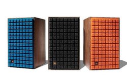 JBL�A�������f�������^���������u�b�N�V�F���t�^�X�s�[�J�[�uL82 Classic�v