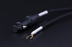 ���鐸�H�A�A�[�X�P�[�u���uClone1�v�uClone2�v��XLR�R�l�N�^�[���f��