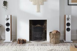 �pB&W�A�G���g���[�X�s�[�J�[�u600�V���[�Y�v��25���N�L�O���f���B�g�D�C�[�^�[��N���X�I�[�o�[������