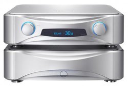 �G�\�e���b�N�A����I�[�f�B�I�R�A��Grandioso C1X�Ȃǂ̎�����B11/14-15��2����