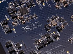 �����AKATALYST�ւ̃A�b�v�O���[�h���ꎞ���~�B�������H��΍Ђ���