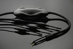 �g�����X�y�A�����g�A�ŐV����gGENERATION 6�h�ɐi���B�l�b�g���[�N�̐U���Ƌ������₷��V�A�v���[�`���̗p