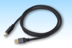 �T�G�N�APC-Triple C/EX���̂��̗p�����ŏ��USB�P�[�u���uSTRATOSPHERE SUS-020�v