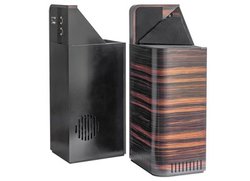 �x�b�h�t�H�[�h�T�E���h�A�X�E�F�[�f���̃X�s�[�J�[�u�����h�uLarsen�v�̗A�����J�n