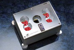 �I�[�f�B�I���v���X�A9/1���d���֘A�A�N�Z�T���[�̉��i�����𔭕\�B�����R�X�g�̍����ɂ�����