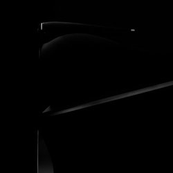 B&W�A�X�s�[�J�[�u800�V���[�Y�v�ŐV���f����9/1�ɔ��\���B����SNS�Ńe�B�U�[���J