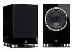 FYNE AUDIO�A2�E�F�C�u�b�N�V�F���t�^�X�s�[�J�[�uF500SP�v�B��ʋ@�̋Z�p�𓊓������X�y�V�������f��
