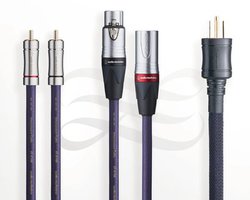 �I�[�f�B�I�e�N�j�J�A����I�[�f�B�I�����̐V�P�[�u���V���[�Y�uFLUAT�v�B�݌v�v�z�����V