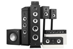 Polk Audio�A�X�s�[�J�[�̃G���g���[���f���uMonitor XT�V���[�Y�v�B�g�u�����h�R���Z�v�g���ł������ɑ̌��h