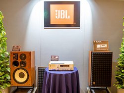 ��TIAS���n�[�}���A8�N�Ԃ�̎Q����JBL75���N���f���ȂǏo�W�^���b�N�X�}���V�G���W���uLIFES�v���ڋ@�������\