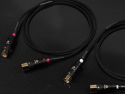 BriseAudio�A�Ǝ��J���̒[�q���̗p����XLR�P�[�u���uYATONO-XLR�v