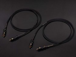 BriseAudio�A�Ǝ��J���̐��ނ�[�q���g�p����RCA�P�[�u���uYATONO-RCA�v