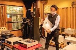 �l�b�g���[�N�I�[�f�B�I�̍Ő�[�A�����O6�u�����h���W�����������C�x���g���|�[�g