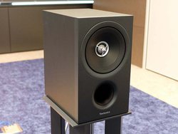 �e�N�j�N�X�A�u�b�N�V�F���t���́g�d�S�}�E���g�\���h�̗p�X�s�[�J�[�uSB-C600�v