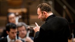 IIJ�A�x�������t�B��������t����n�C���]�Ŗ������z�M�B1/29��4������A���������z�M��