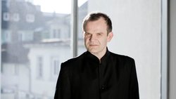 IIJ�A�x�������E�t�B������������n�C���]�����z�M�B���{����3/6 �ߑO3�����