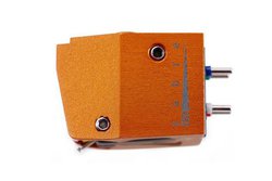 VERTERE�A�I�����W�J���[��MM�J�[�g���b�W�uSABRE�v�B�X�p�C�N�E�X�N�����[�ŃW�F�l���[�^�[���Œ肷��Ǝ�����