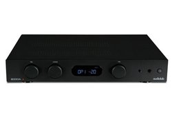 Audiolab�ADAC�����v�����C���A���v�u6000A�v�B�t�H�m����Bluetooth���͂܂ŕ��L���Ή�