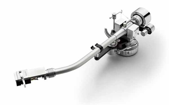 �T�G�N�̃A�N�Z�T���[���i������e���I�����X��5/28�J�ÁB�e��3������̊��S�\��