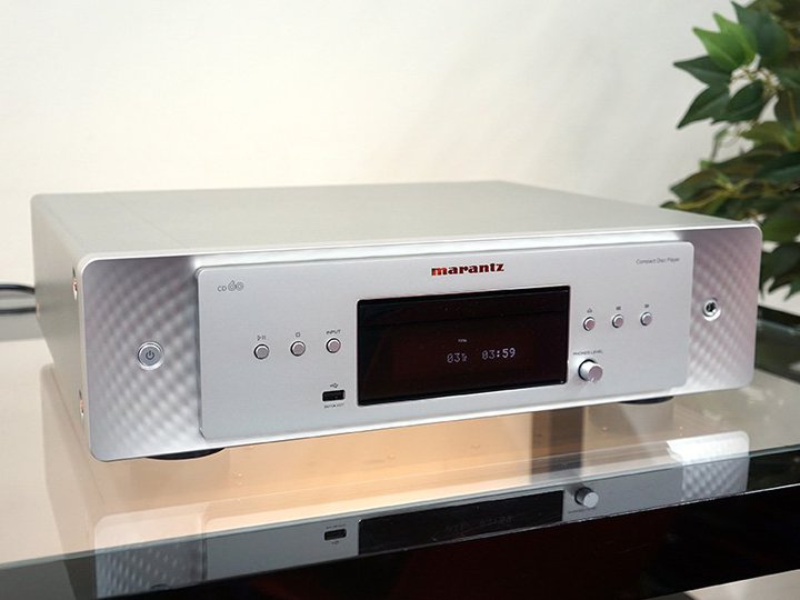 �}�����c�A�V�~�h���N���XCD�v���[���[�uCD 60�v�B�V����f�U�C���̗p�^��ʋ@�Ɠ���DAC�`�b�v����