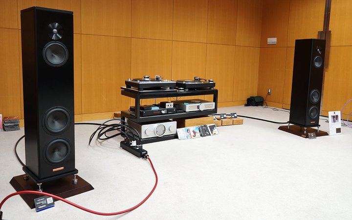 ��OTOTEN���I���C�f�A�ŐV�d���P�[�u���E�^�b�v�̎�����^�g���C�I�[�h&�f�B�i�E�f�B�I�́u��̓͂��₷��Hi-Fi�V�X�e���v����