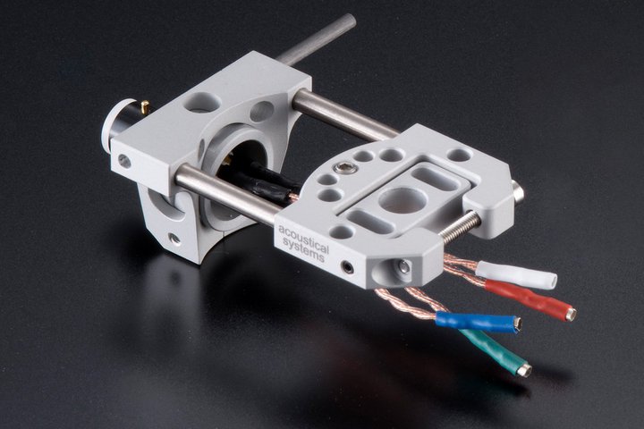 acoustical systems�A�y�ʉ�����葽�l�ȃJ�[�g���b�W�ɑΉ��������@�\�w�b�h�V�F���uarche Light�v