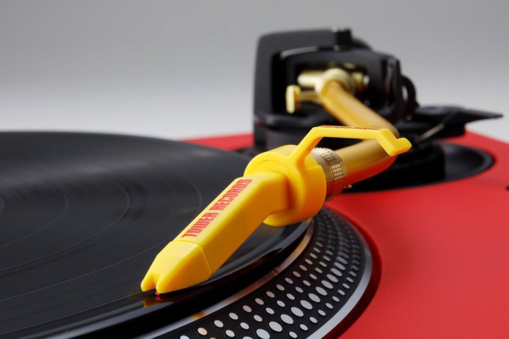 �^���[���R�[�h�A�M�����R�[�h�j�Ƃ̃R���{�A�i���O�A�N�Z�T���[��9/23�ɔ���