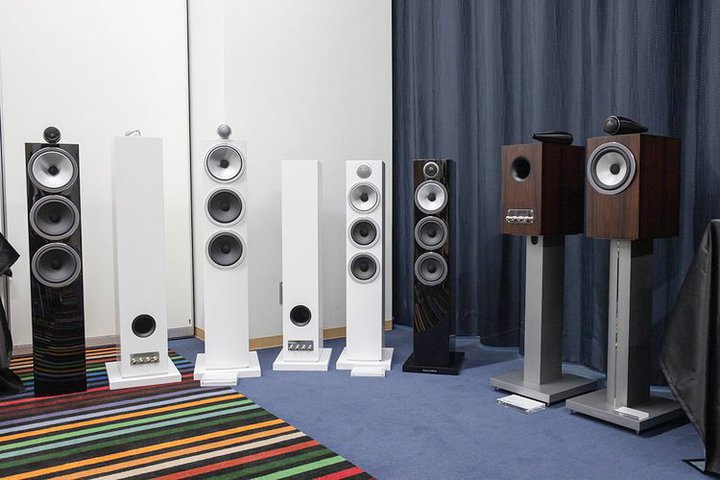 B&W�A�g700�V���[�Y�h��5�N�Ԃ���V�����u700 S3�v�B��ʋ@��̋Z�p�𓥏P�A���X�����Ȑ݌v��