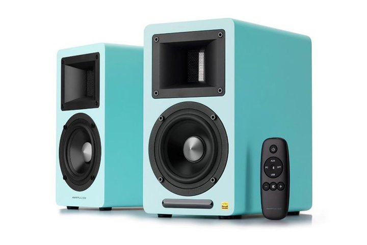 AIRPULSE�Aapt-X HD�Ή��A�N�e�B�u�X�s�[�J�[�̃N���X�}�X����J���[���f���uA80 HD ELECTRIC BLUE�v