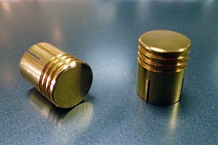 �~���[�e�b�N�A�O���E���h�m�C�Y���R���g���[������RCA�ی�L���b�v�uMUK-RC�v