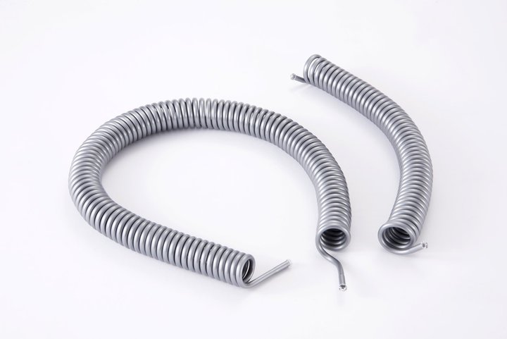 KRYNA�A�P�[�u���C���V�����[�^�[�uHelca�v�ɍׂ��^�C�v�ƃn�[�t�T�C�Y�^�C�v��ǉ�