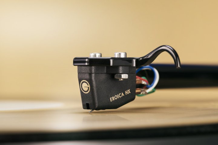 Goldring�A�V�J���̏��S���N���X�A�[�}�`���A�𓋍ڂ������o�͌^MC�J�[�g���b�W�uEroica HX�v